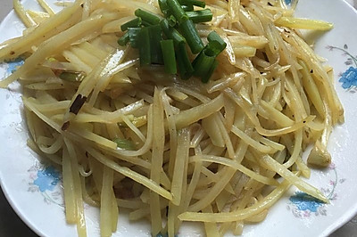 家常土豆丝