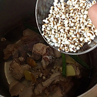 冬瓜薏米排骨汤的做法图解3