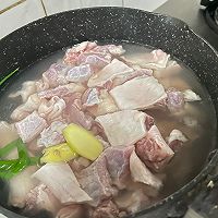 土豆炖牛腩的做法图解2