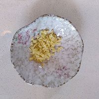 豇豆角炒素肠的做法图解2