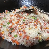快手时蔬炒饭的做法图解4