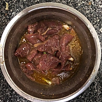 黑胡椒铁板牛肉（家庭版）的做法图解3