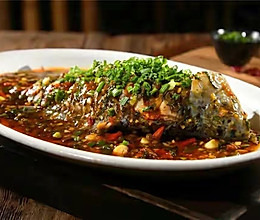 一道菜，被四川人爱的深沉，四川名菜 · 藿香鲫鱼来啦的做法