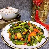 蒜苔炒五花肉的做法图解8