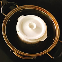 牛奶桃胶皂角米炖雪燕的做法图解5
