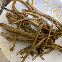 茶树菇炒鸵鸟腿肉的做法图解3