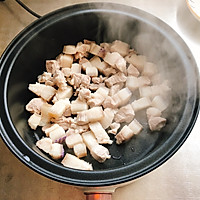 家常红烧肉，做出来肥而不腻很简单，年夜饭桌上的一道硬菜，好吃的做法图解4