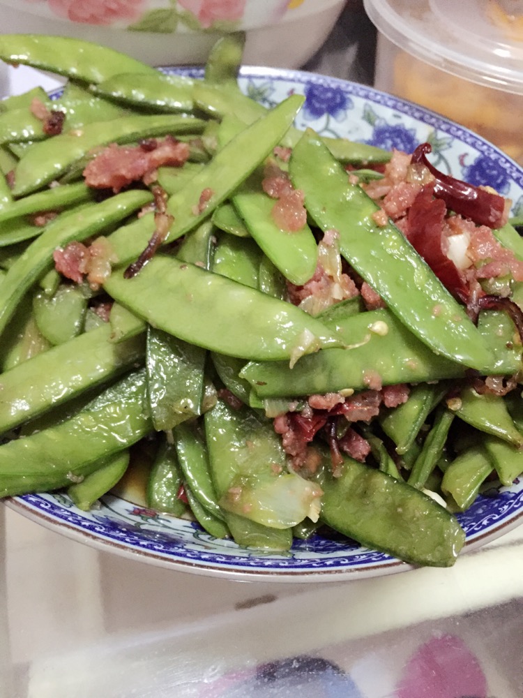腊肉荷兰豆的做法图解3