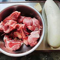#养生打卡#养生扇子骨炖萝卜的做法图解2