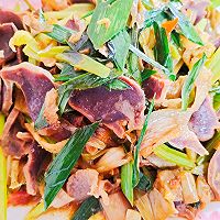 韭菜炒河虾+鲫鱼豆腐汤的做法图解5
