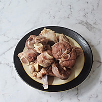 #一道菜表白豆果美食#羊肉炖胡萝卜的做法图解3