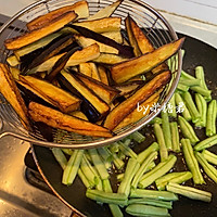 下饭素菜：豆角烧茄子的做法图解5