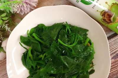 凉拌木耳菜