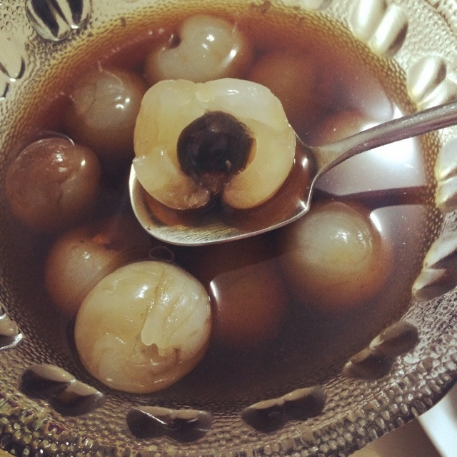 龙眼枸杞姜茶的做法