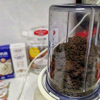 奥利奥&草莓味慕斯蛋糕（6寸）的做法图解2