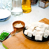 麻婆豆腐，一盘经典的下饭川菜 #精品菜谱挑战赛#的做法图解2