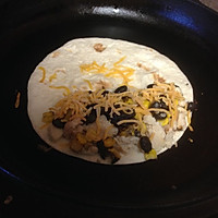 墨西哥鸡肉煎饼 quesadilla的做法图解3