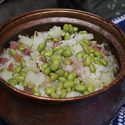 铜锅焖饭