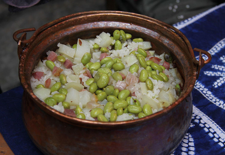 铜锅焖饭的做法