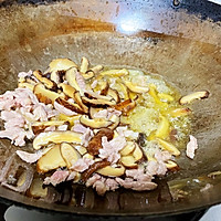 #全电厨王料理挑战赛热力开战！海鲜米线的做法图解6