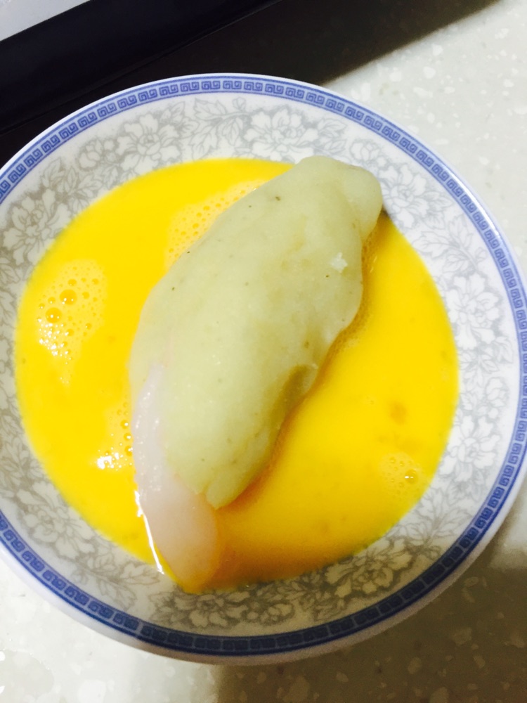 鲜虾薯饼的做法图解4