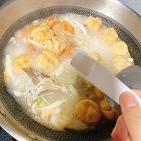 番茄蘑菇豆泡鱼头汤的做法图解7