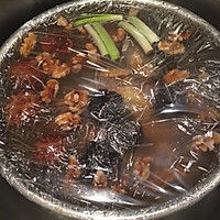 温州核桃乌鸡甜汤—月子餐的做法图解4