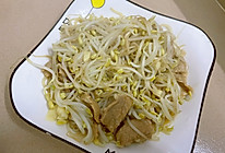 绿豆芽炒肉片（2人食）的做法