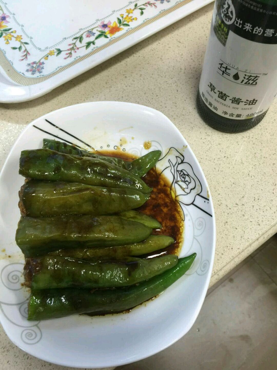 草菌酱油酿尖椒#青春食堂#的做法图解5