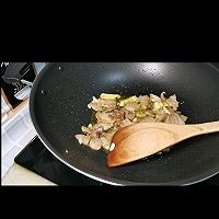白菜干豆腐炖土豆的做法图解2
