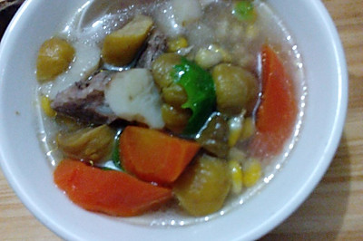 玉米板栗萝卜汤