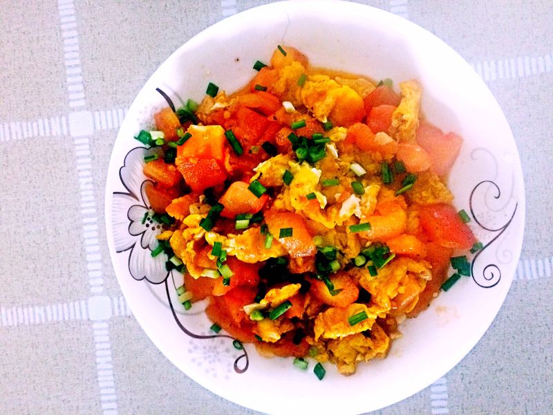 Scrambled egg with tomato