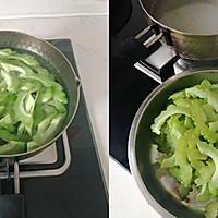 苦瓜这样炒一点都不苦|苦瓜炒五花肉的做法图解2