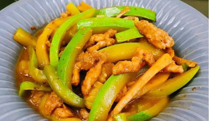 西葫芦炒鸭胸