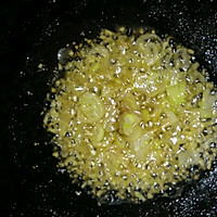 本帮菜油爆河虾的做法图解4