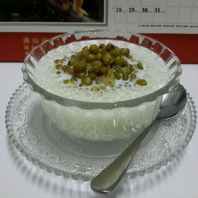 牛奶绿豆西米露