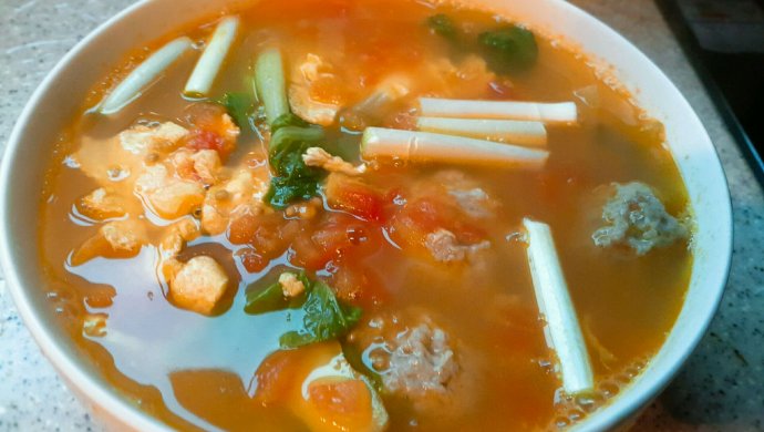 番茄青菜肉丸蛋汤