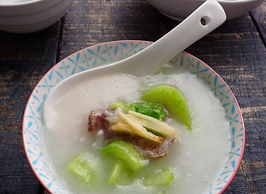 咸猪骨芥菜粥