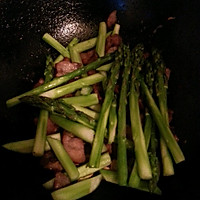 鲜芦笋炒肉的做法图解3