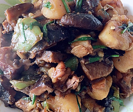 香菇土豆焖鸡块的做法