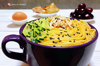 鸡丝青瓜凉面