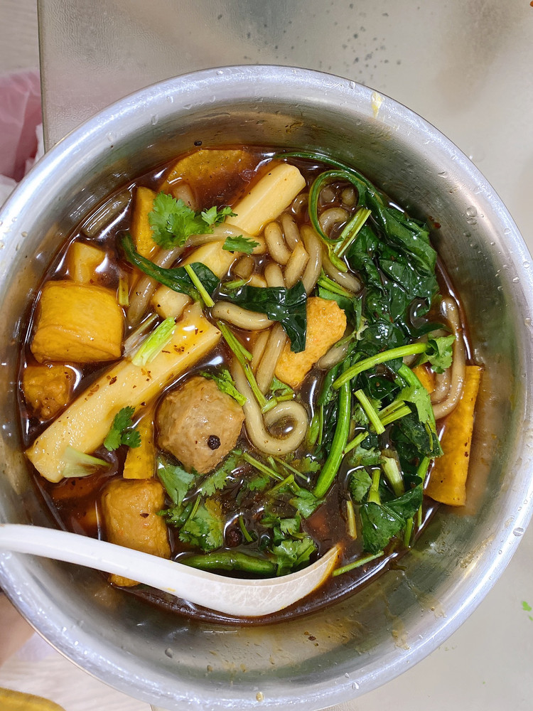 一人简餐—麻辣米线的做法