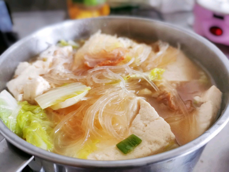 白菜豆腐粉丝汤的做法
