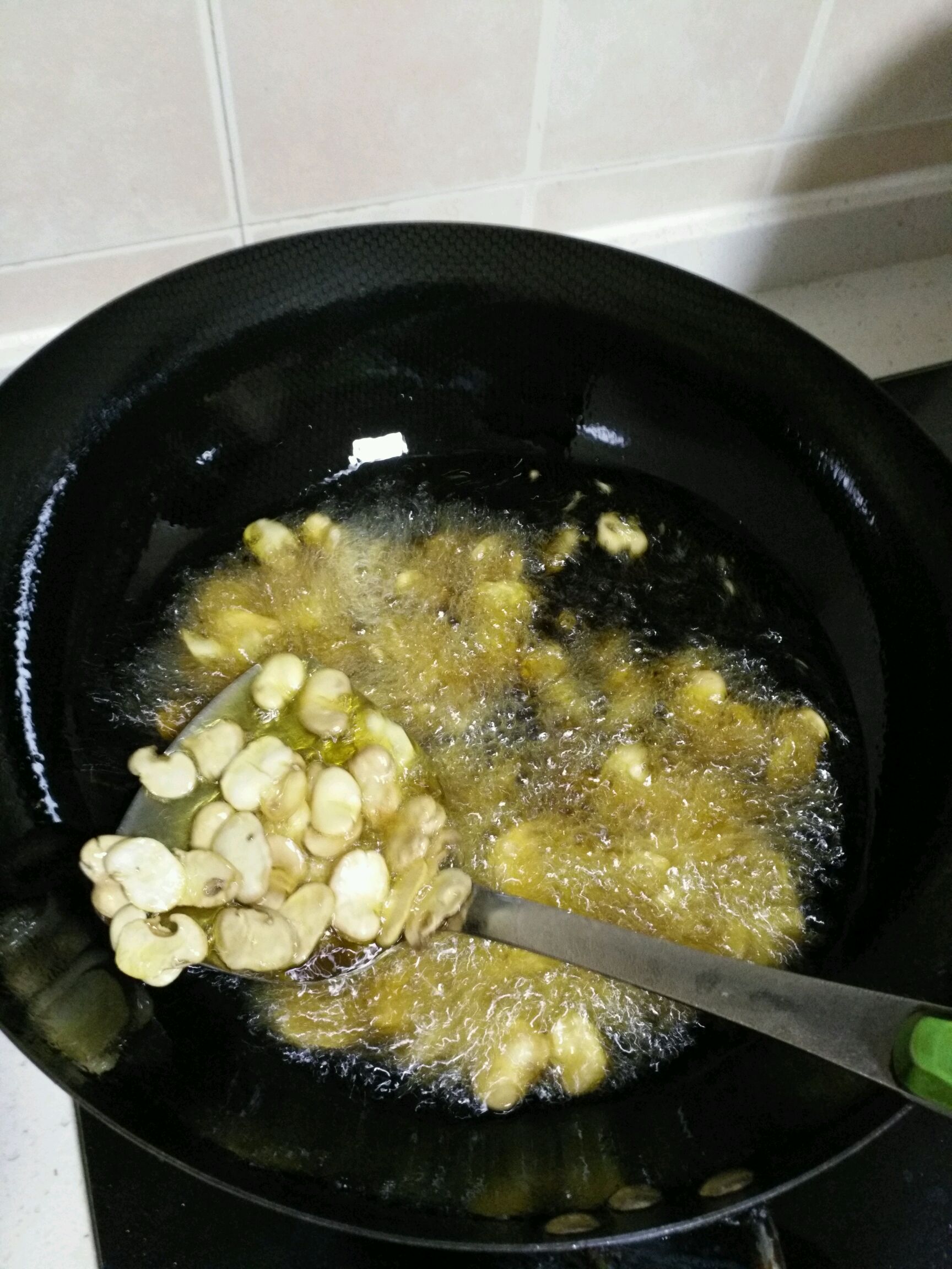 茴香炒胡豆怎么做_茴香炒胡豆的做法_豆果美食