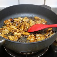 来一碗浓油赤酱的五花肉焖土豆～的做法图解8