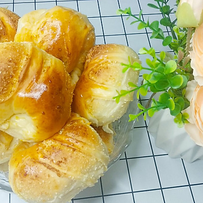 一次发酵就能做出柔软的椰蓉小面包，简单易学（手揉版）