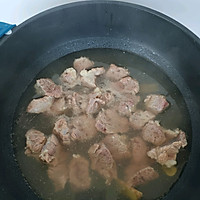 土豆焖牛肉的做法图解2