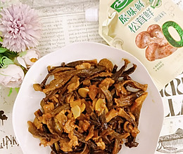 #夏日鲜味轻享健康#鹿茸菇炒肉片的做法