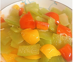 #极地鲜味厨艺大比拼#家庭营养餐丨清炒莴笋的做法
