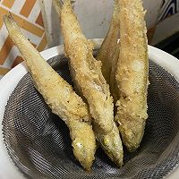 #味达美·名厨汁味正当夏#炸沙丁鱼的做法图解4